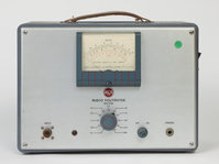 Voltmetro audio RCA WV-73A