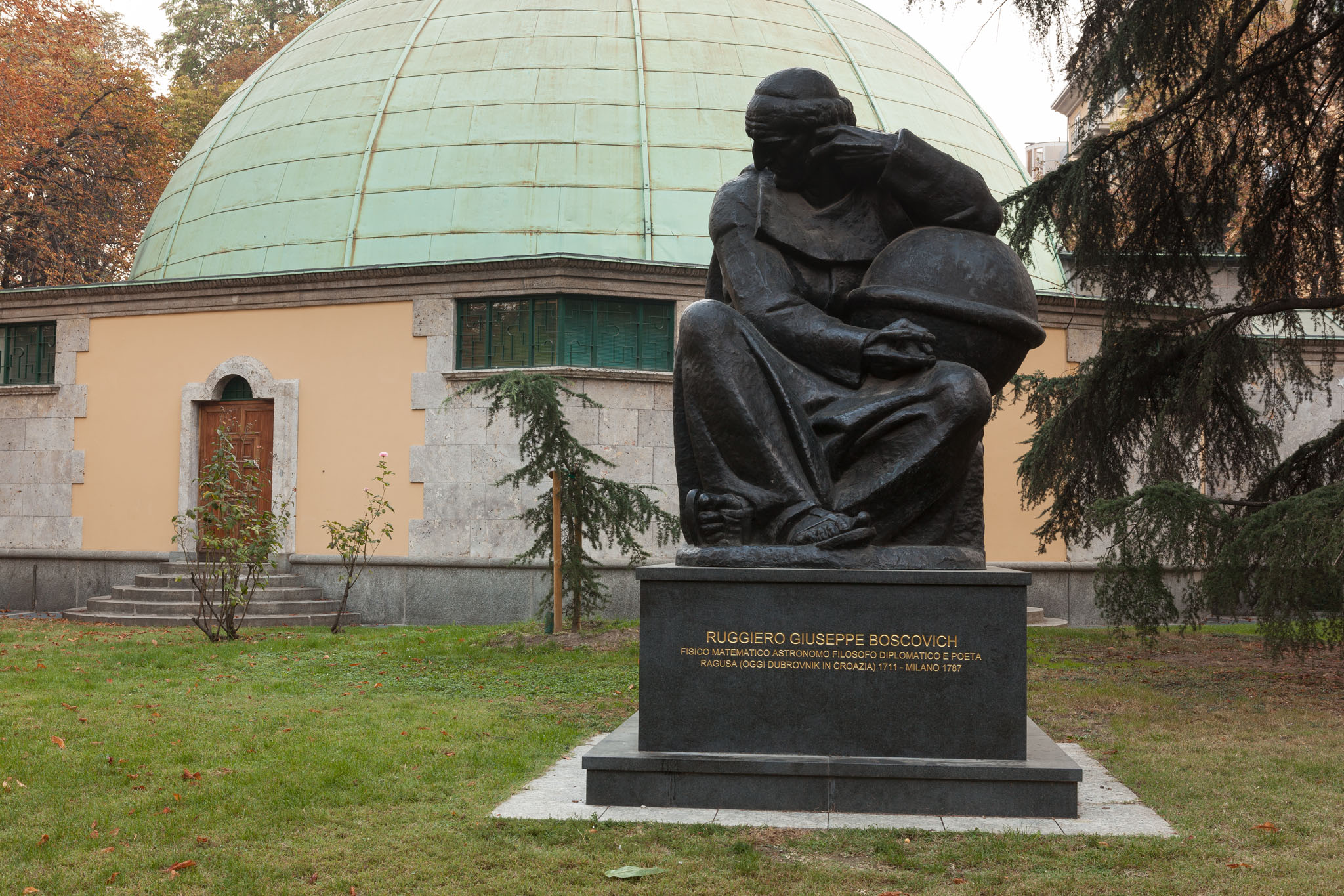Monumento commemorativo di Boscovich al Planetario
