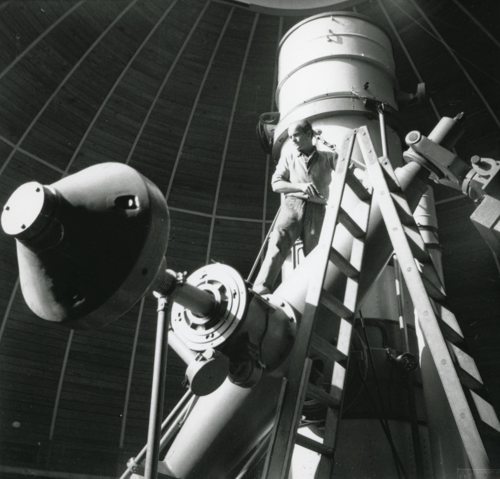 Manutenzione del telescopio Zeiss di Merate